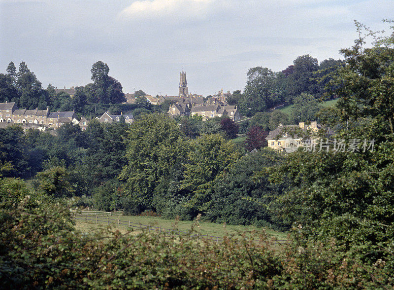 风景优美的科茨沃尔德- Minchinhampton